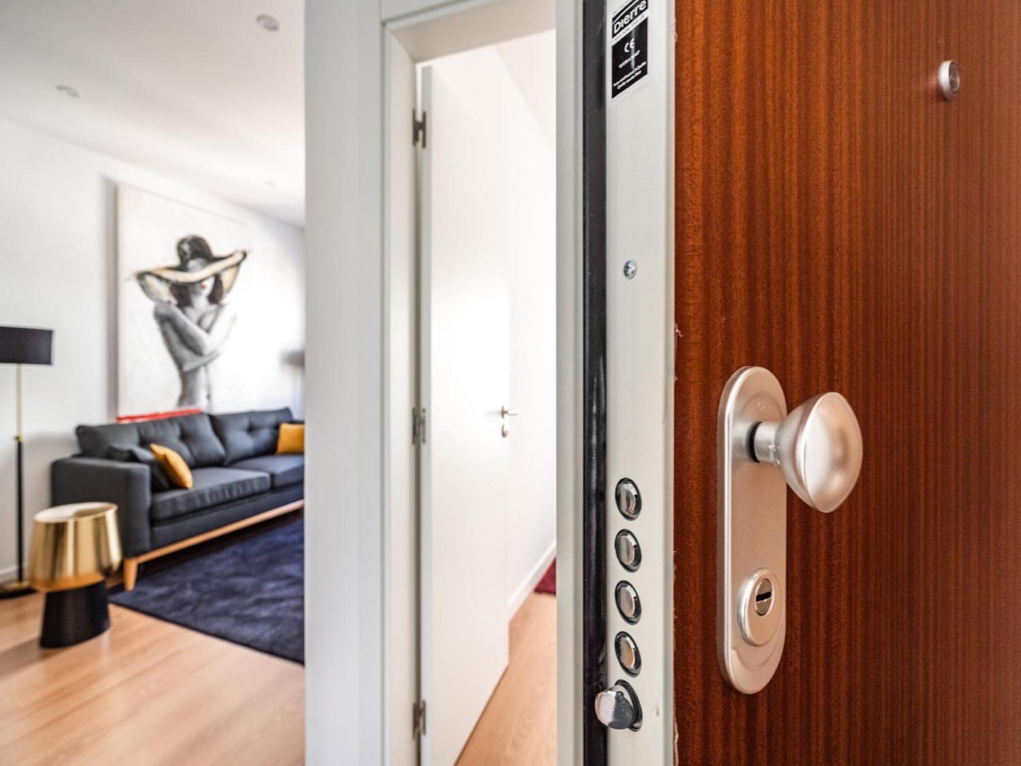 Appartement Akicity Benfica Mistery Lissabon